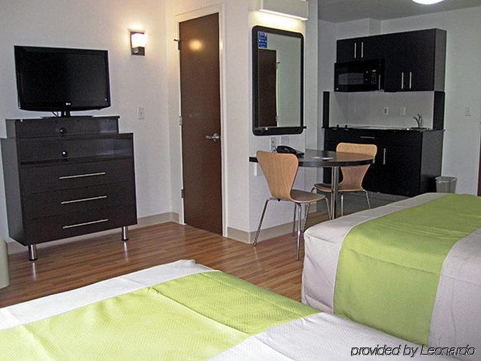 Studio 6-Orange, Tx Bilik gambar