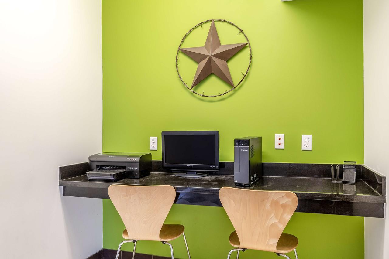 Studio 6-Orange, Tx Luaran gambar
